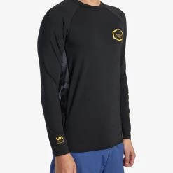 RVCA Island Hex Long Sleeve Rashguard Men's Apparel 28 RVCA Island Hex Long Sleeve Rashguard Men's Apparel