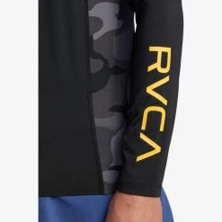 RVCA Island Hex Long Sleeve Rashguard Men's Apparel 30 RVCA Island Hex Long Sleeve Rashguard Men's Apparel
