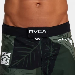 RVCA BJ Scrapper Elastic Walkshorts 15" Shorts And Spats 14 RVCA BJ Scrapper Elastic Walkshorts 15