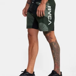 RVCA BJ Scrapper Elastic Walkshorts 15" Shorts And Spats 18 RVCA BJ Scrapper Elastic Walkshorts 15